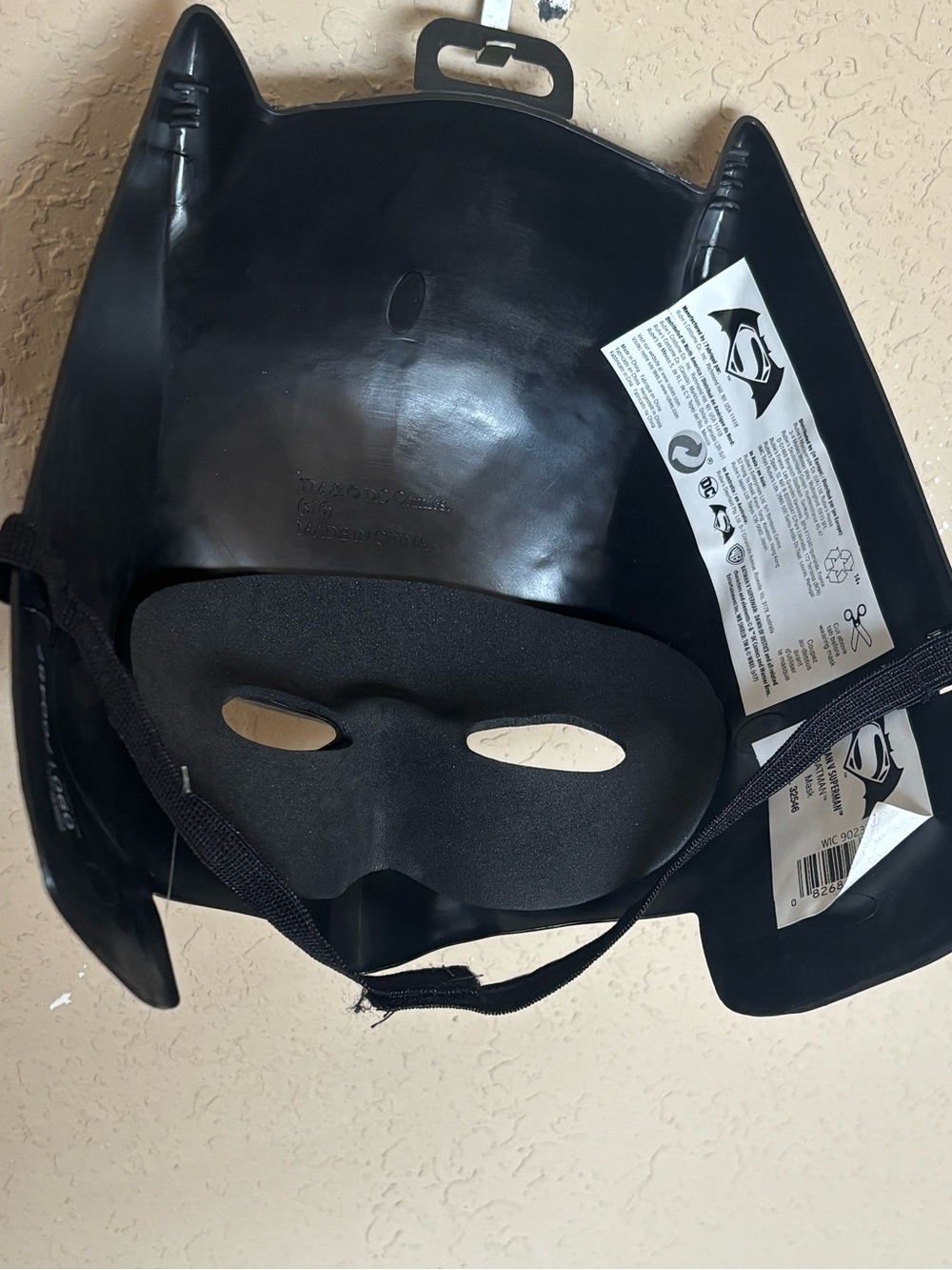 Adult Halloween Batman Black Half-Face Superhero Mask - Picture 3 of 6